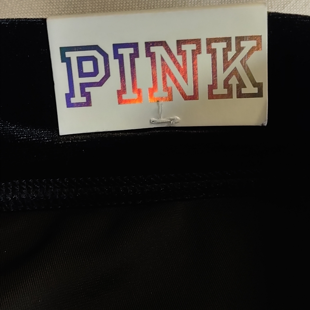 PINK Victoria’s Secret Women’s Embroidered Velvet Black Leggings Plants Sz M NWT - Picture 9 of 11